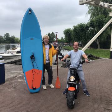 De Hollandsche Leeuw start verhuur SUP’s, e-Choppers en fietsen