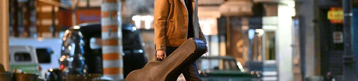 A complete unknown (film met bufffet)