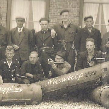 Bevrijdingsfietstocht in Nieuwkoop langs 2de wereldoorlog highlights en oorlogskunst